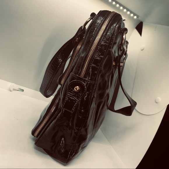 Tods patent leather T-Bag. The original T-Bag.. - Picture 9 of 16